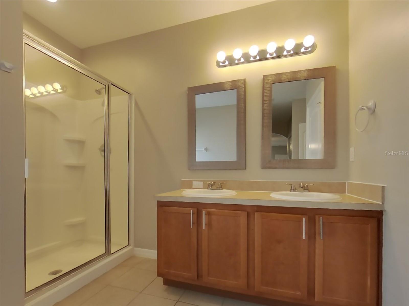 CLAYTON ESTATES - Residential Lease