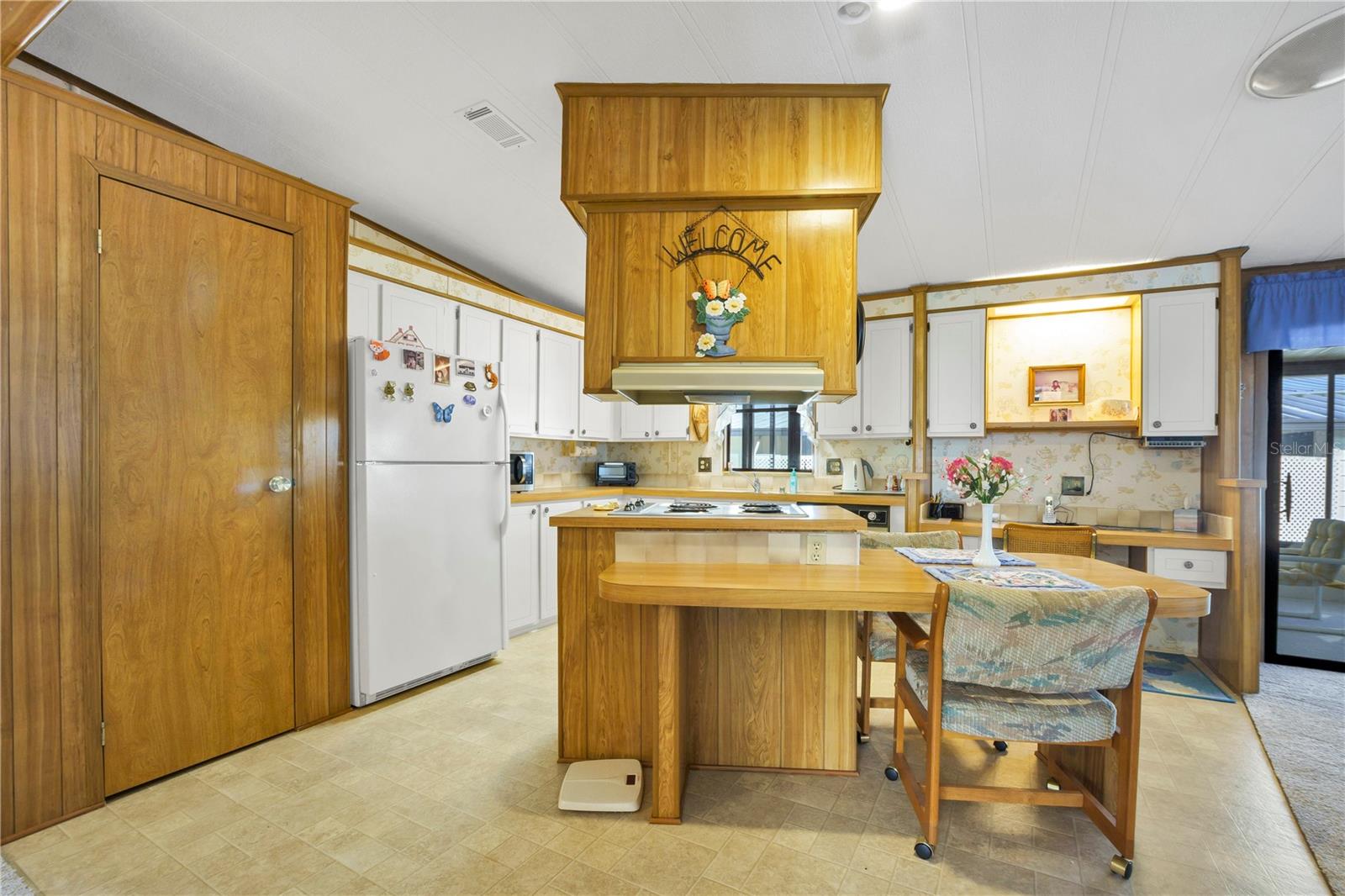 FOXWOOD LAKE ESTATES PH 01 - Residential