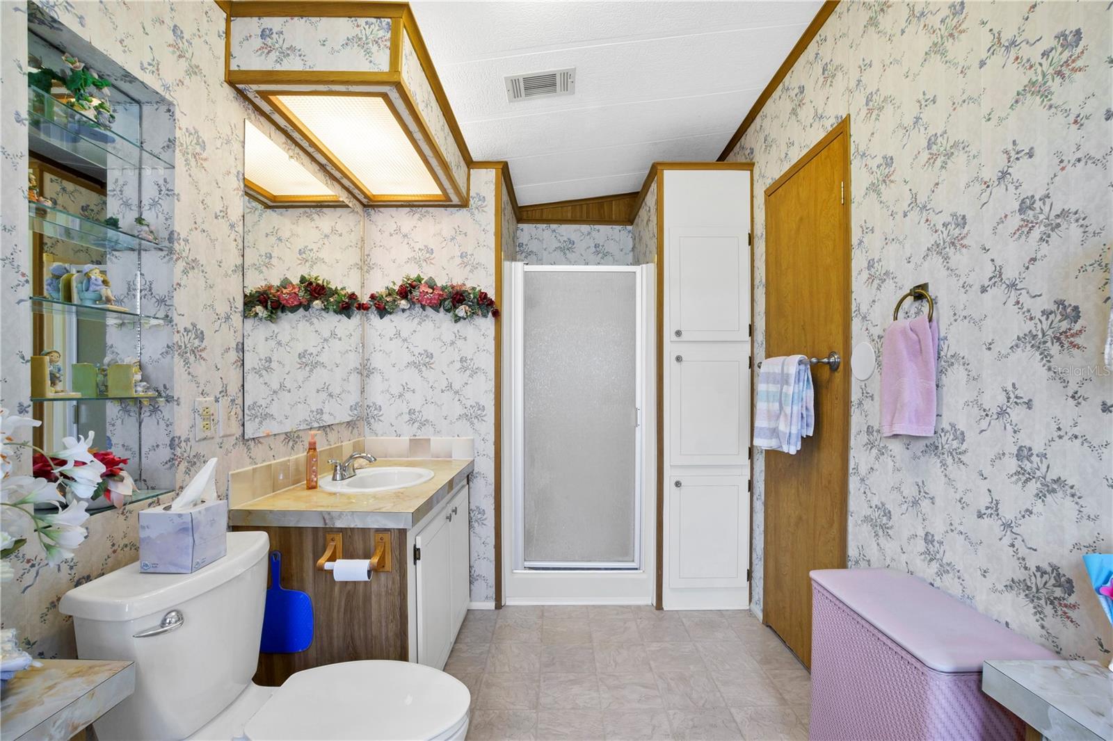 FOXWOOD LAKE ESTATES PH 01 - Residential