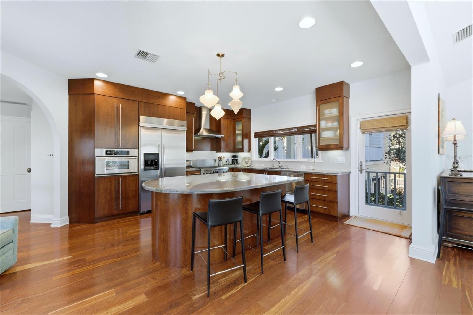 SIESTA HAMMOCK - Residential