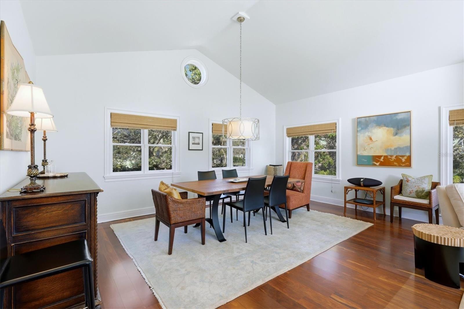 SIESTA HAMMOCK - Residential