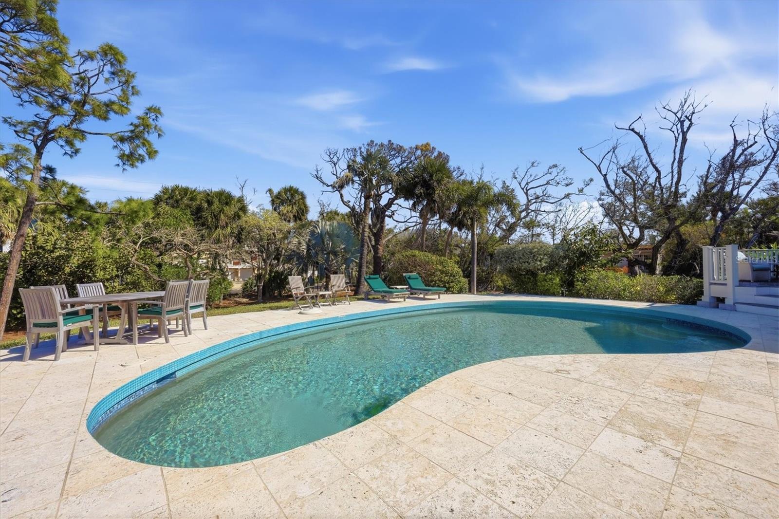 SIESTA HAMMOCK - Residential