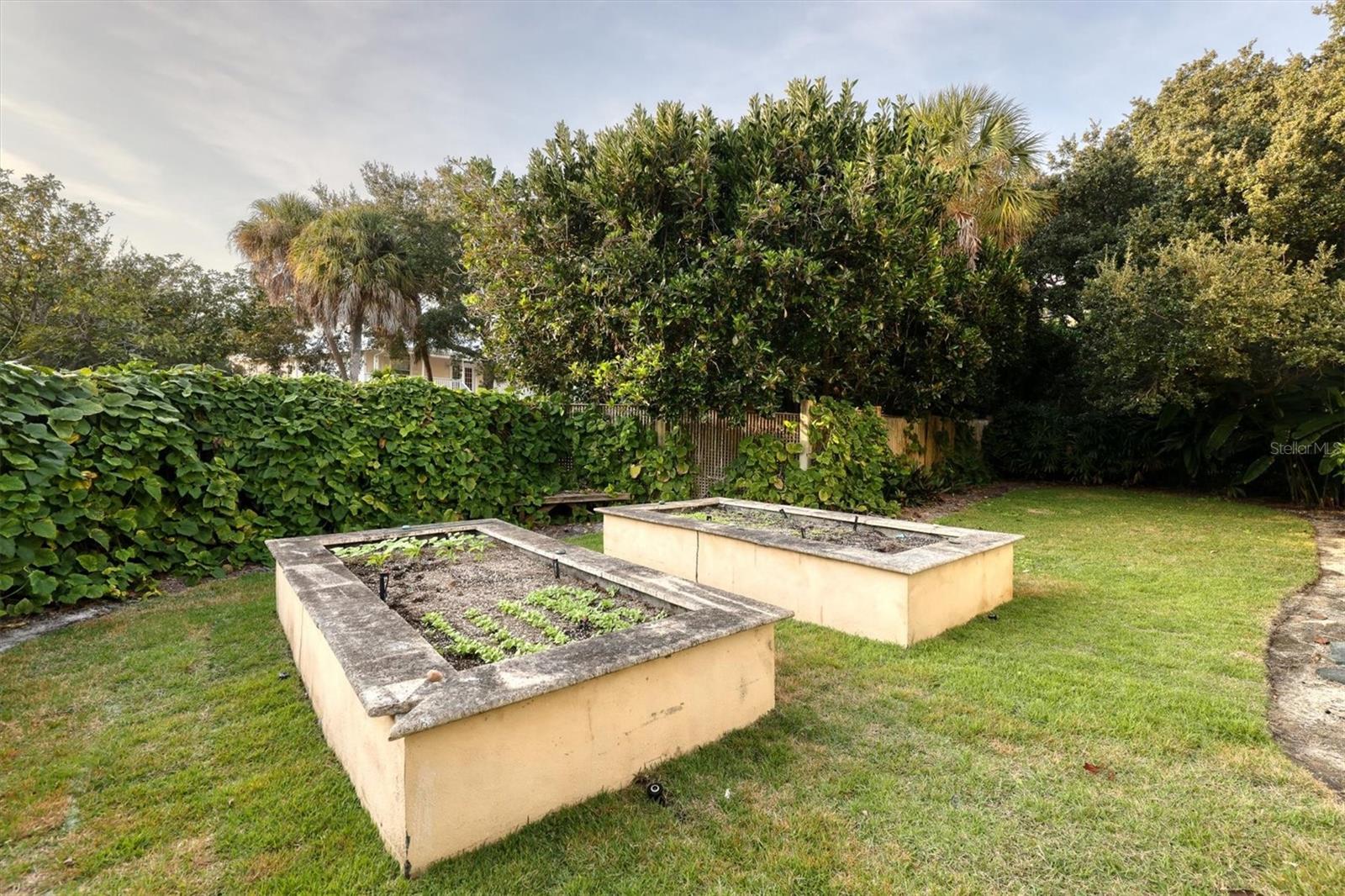 SIESTA HAMMOCK - Residential