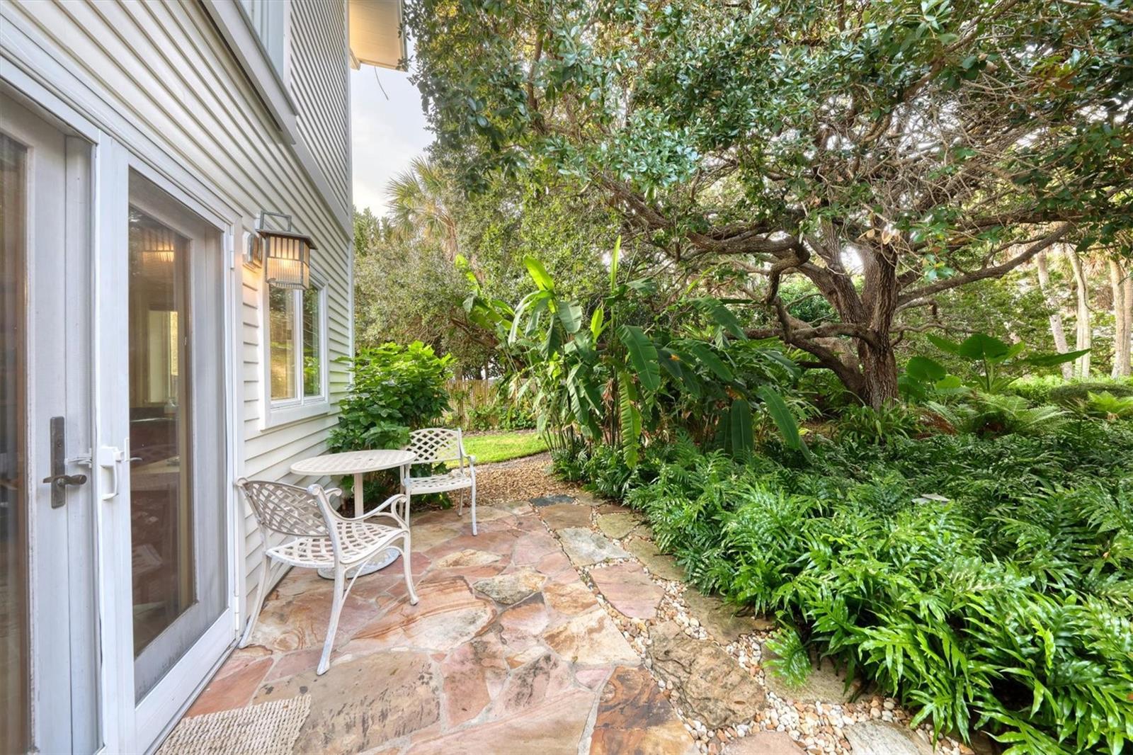 SIESTA HAMMOCK - Residential