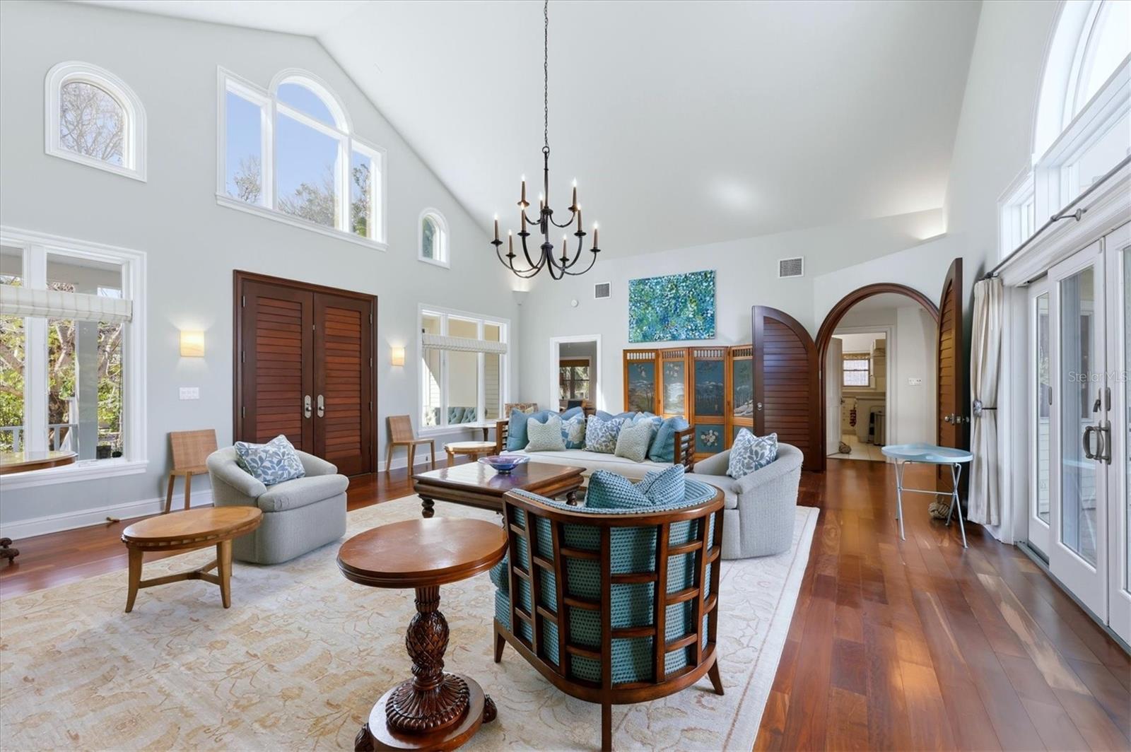 SIESTA HAMMOCK - Residential