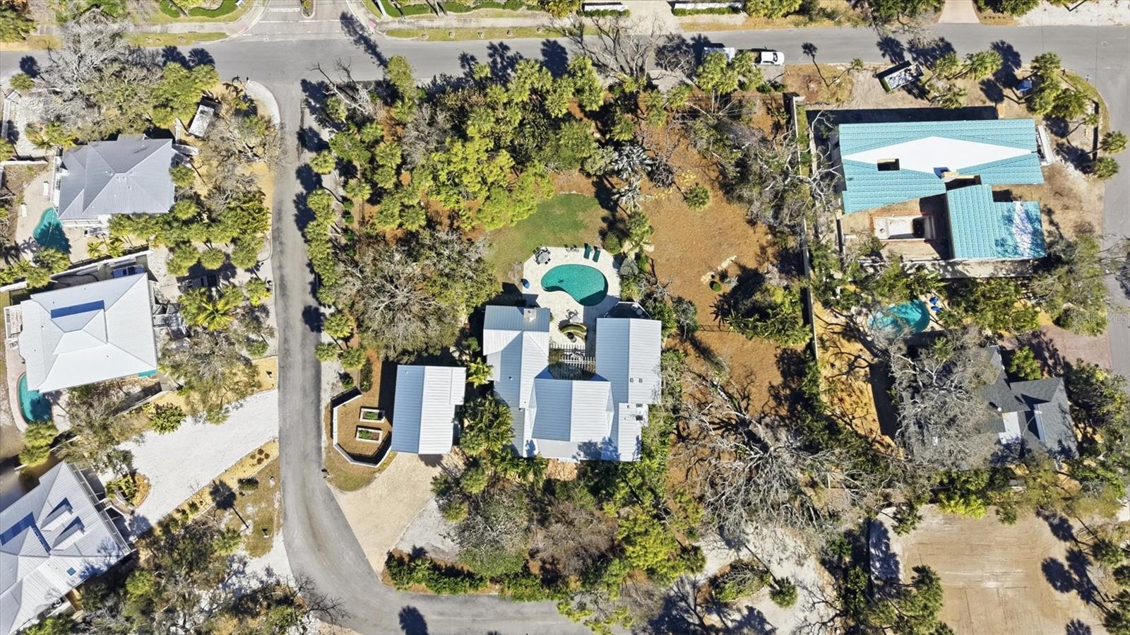 SIESTA HAMMOCK - Residential