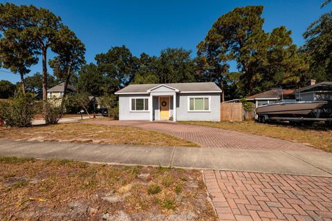 A home in TAMPA