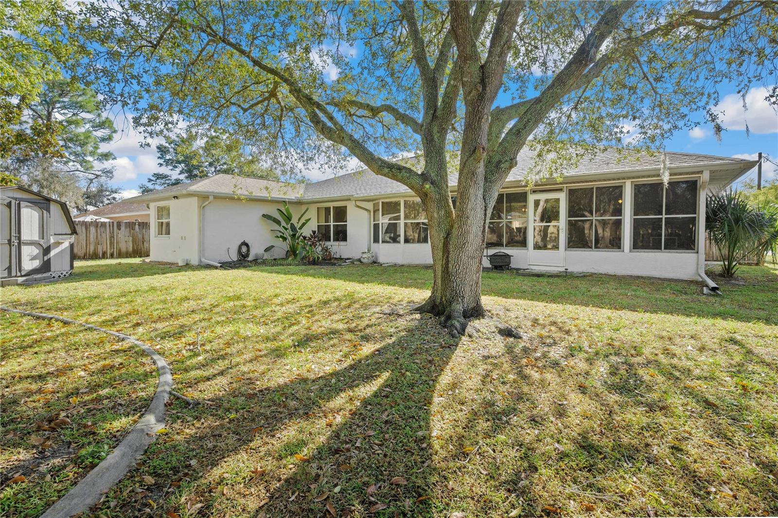 SPRING HILL - Residential Lease