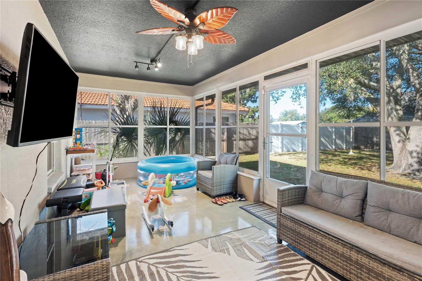 SPRING HILL - Residential Lease