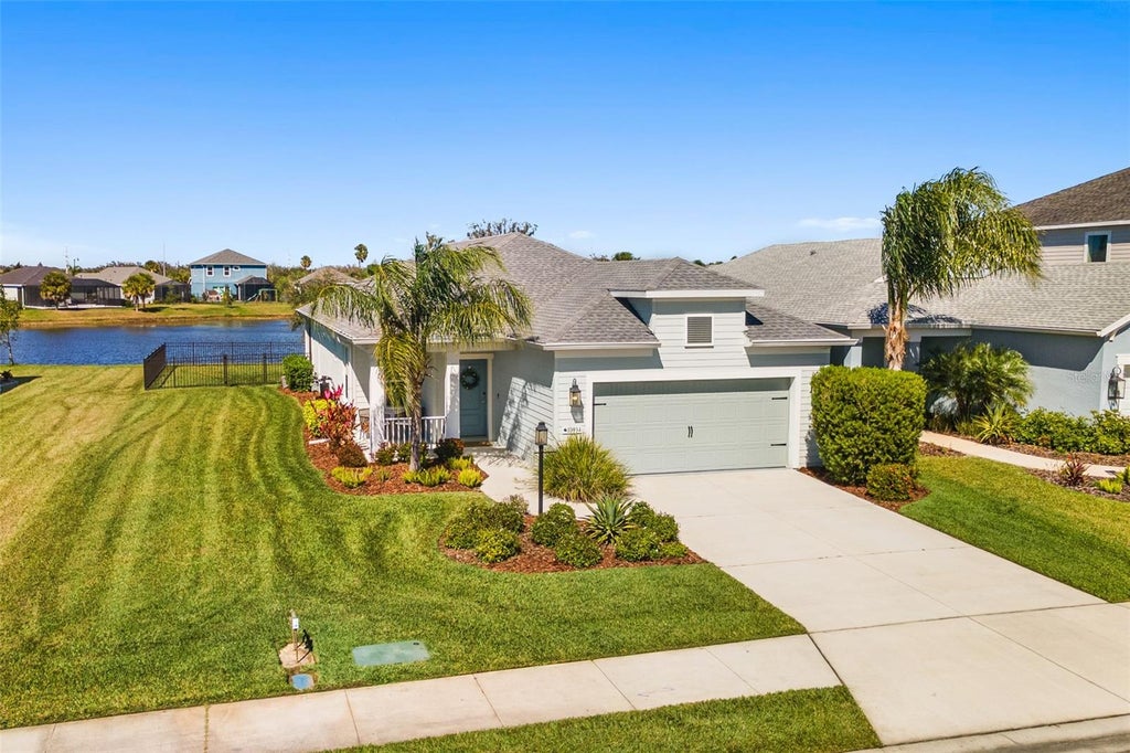 Photo of 10934 Sand Pine Lane, Parrish, FL 34219 (MLS # A4708813)