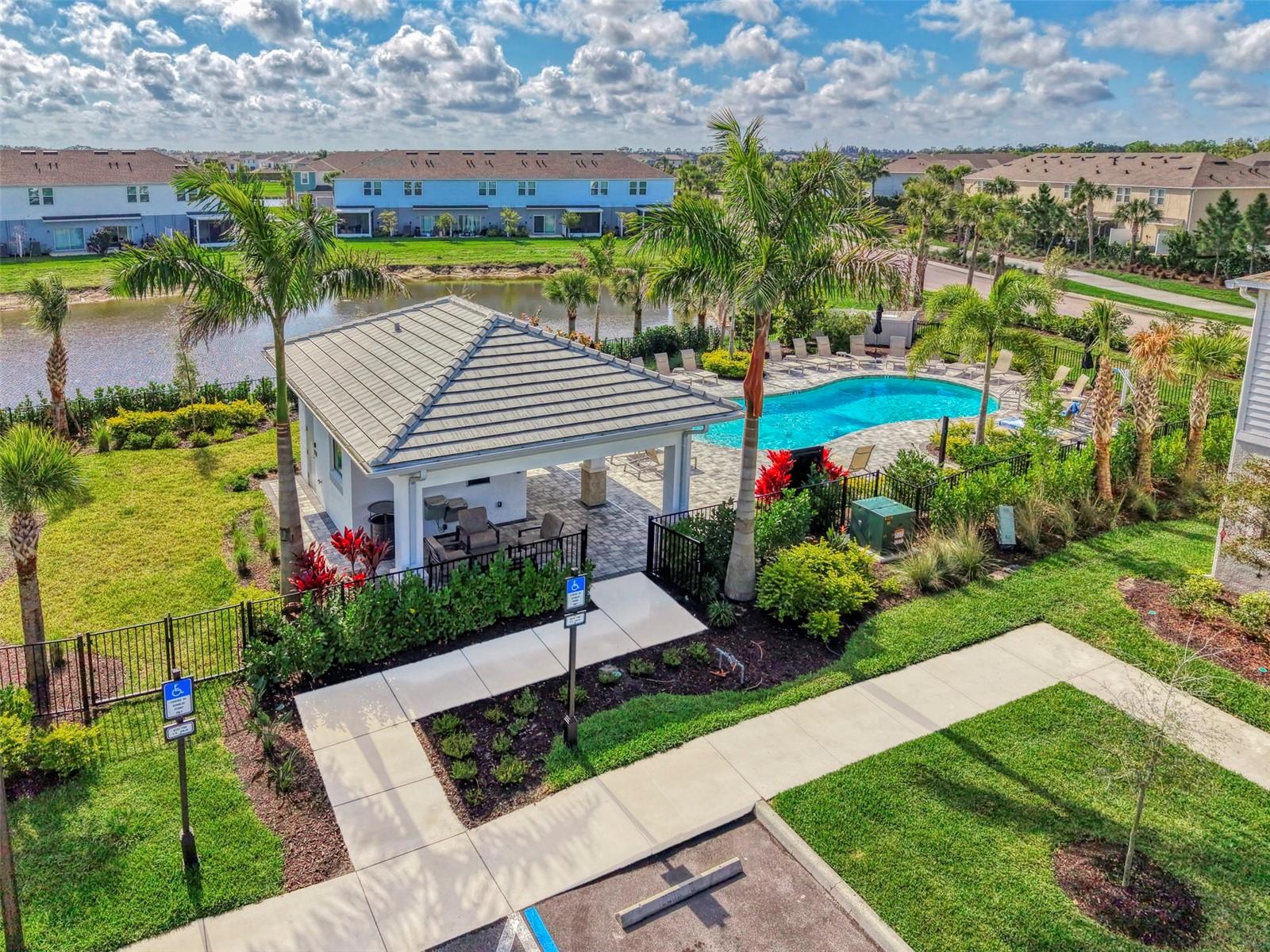 SKYE RANCH NBRHD 2 TWNHMS NORT - Residential