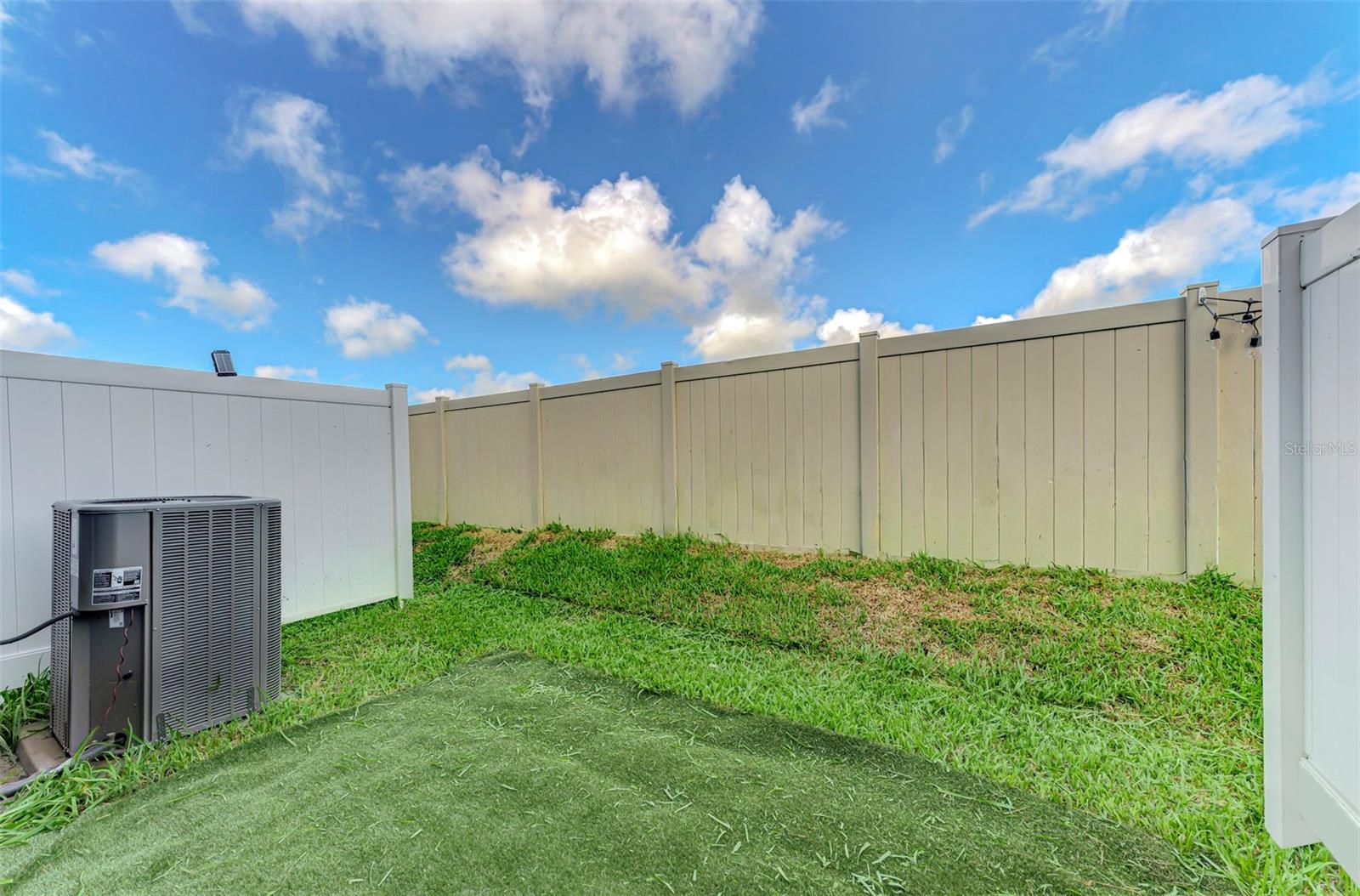 SKYE RANCH NBRHD 2 TWNHMS NORT - Residential