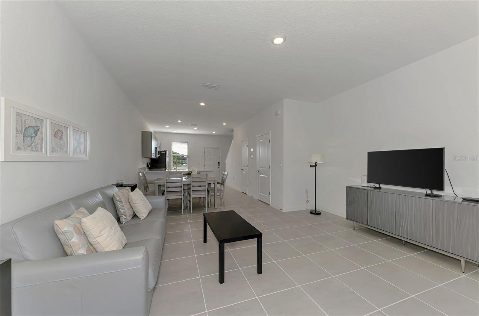 SKYE RANCH NBRHD 2 TWNHMS NORT - Residential