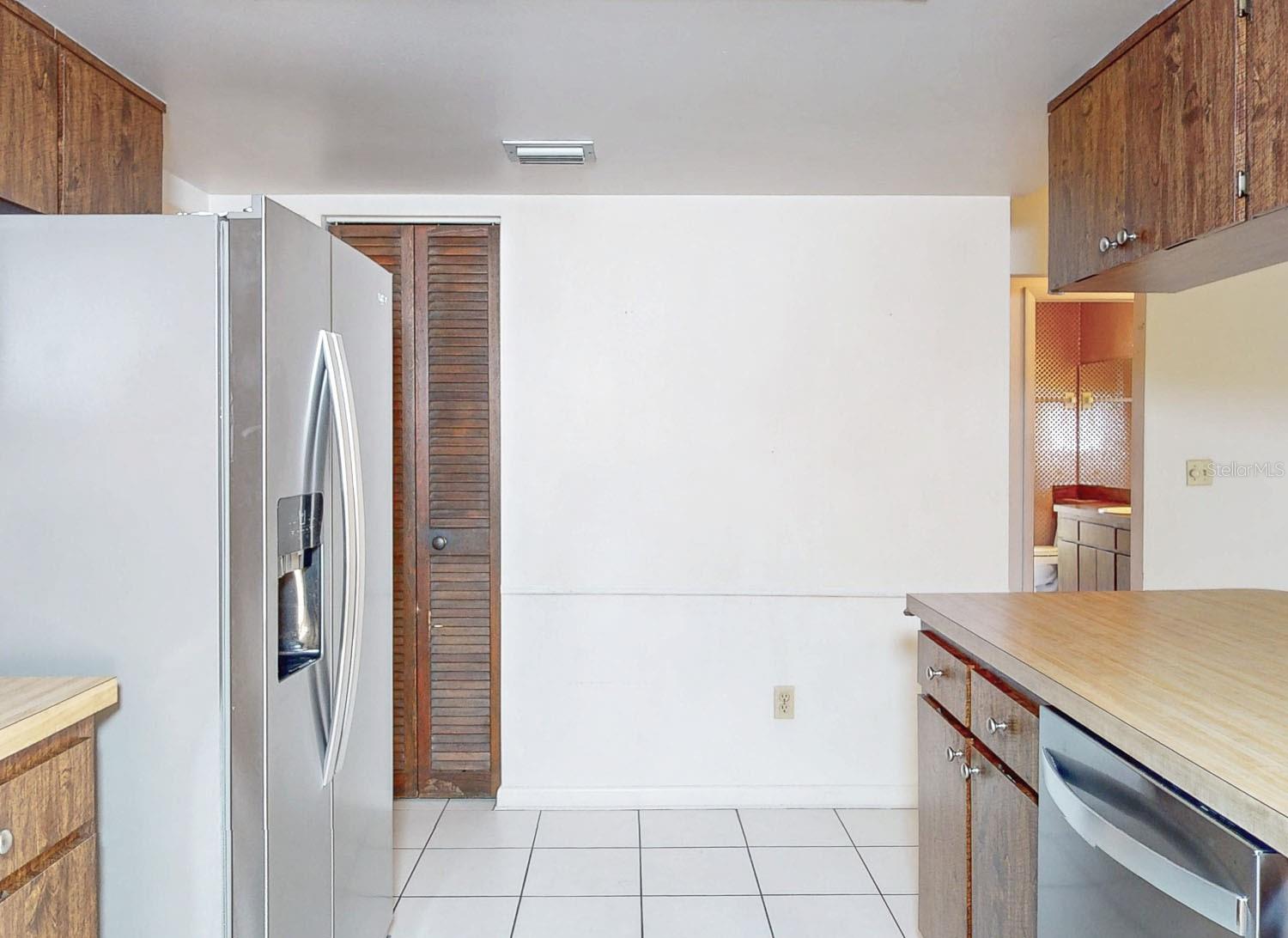 TEMPLE TERRACE ESTATES - Residential