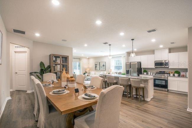 ROYAL HIGHLANDS - Residential