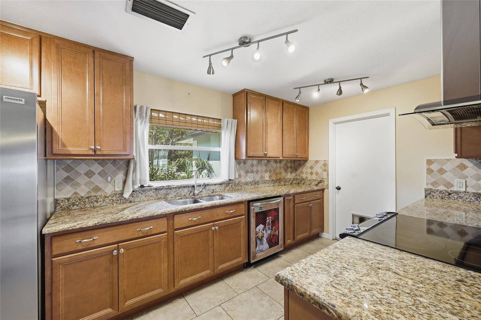 108 WILLOW TREE LANE
