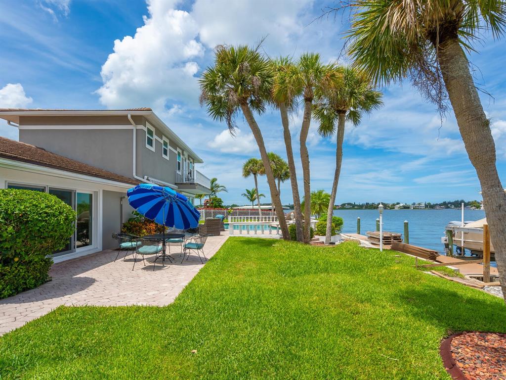 SOUTHPOINTE SHORES - Residential