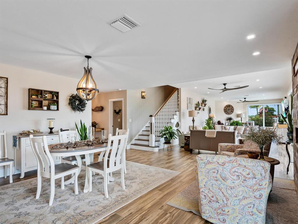 SOUTHPOINTE SHORES - Residential