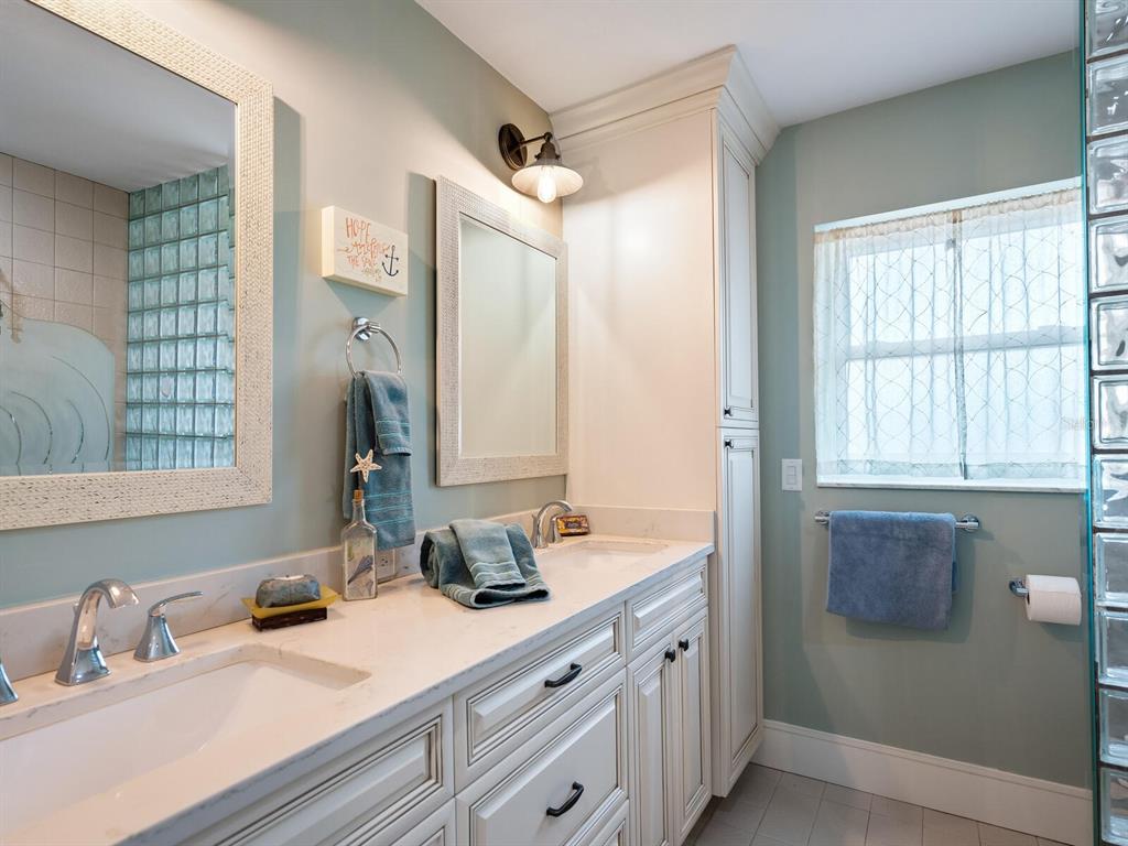 SOUTHPOINTE SHORES - Residential