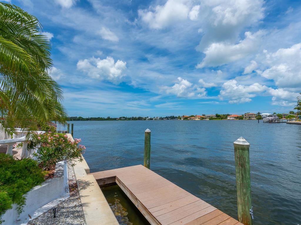 SOUTHPOINTE SHORES - Residential