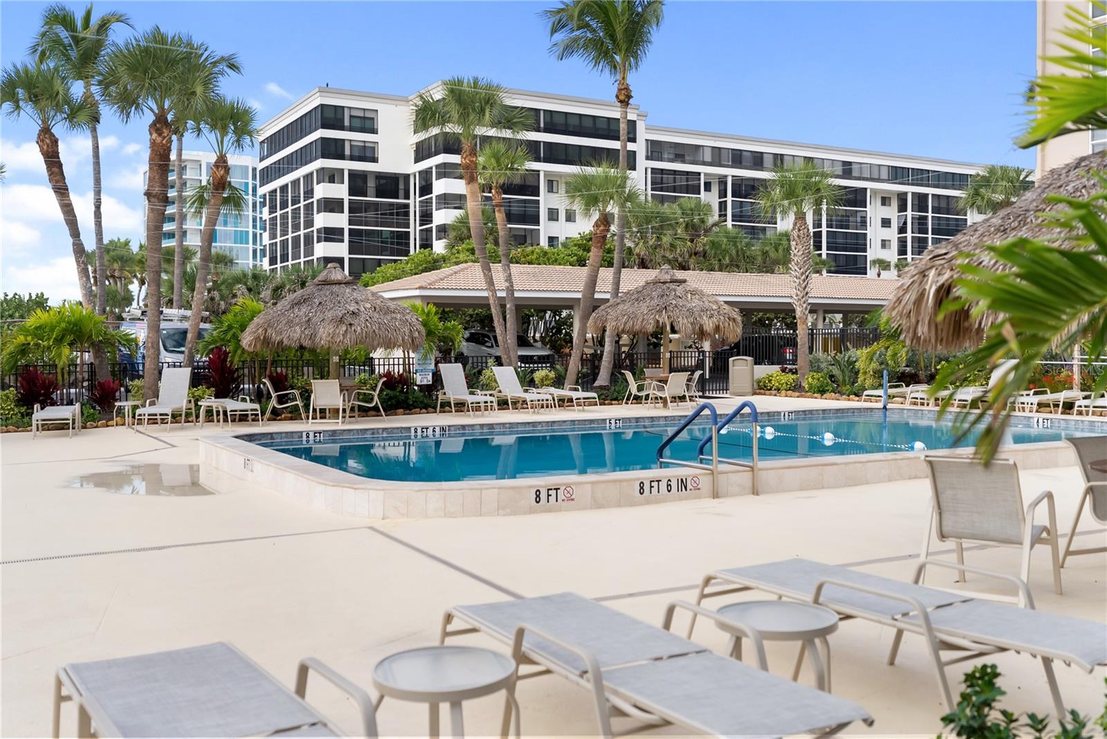 LIDO BEACH CLUB - Residential