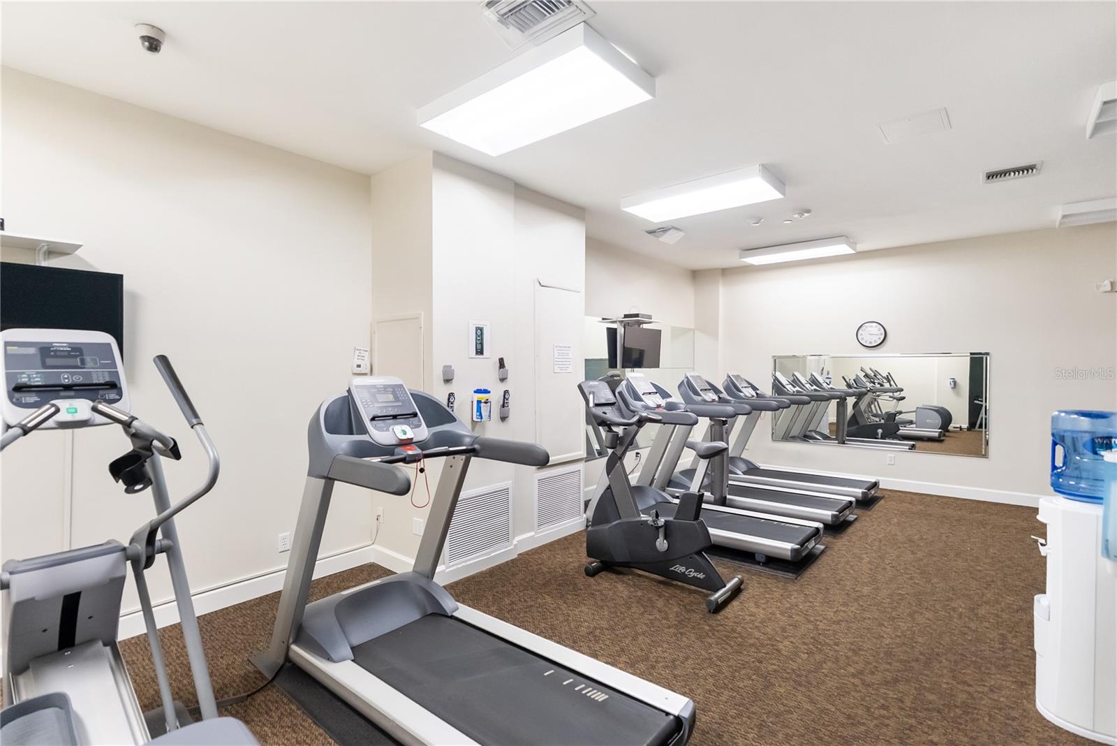 LIDO BEACH CLUB - Residential