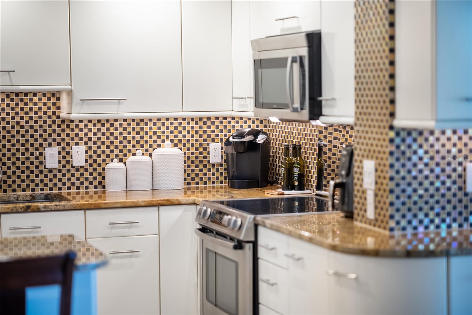 LIDO BEACH CLUB - Residential