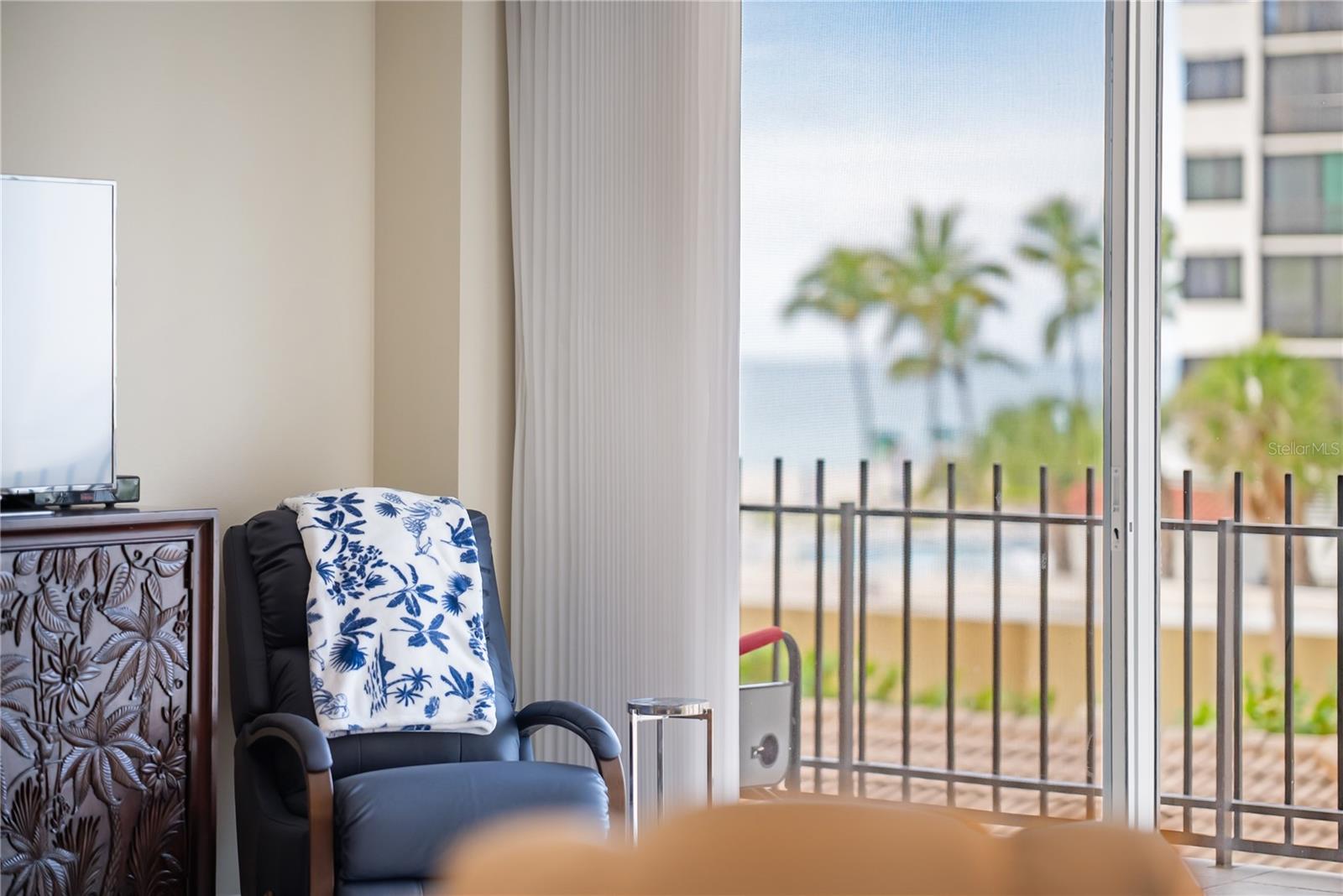 LIDO BEACH CLUB - Residential