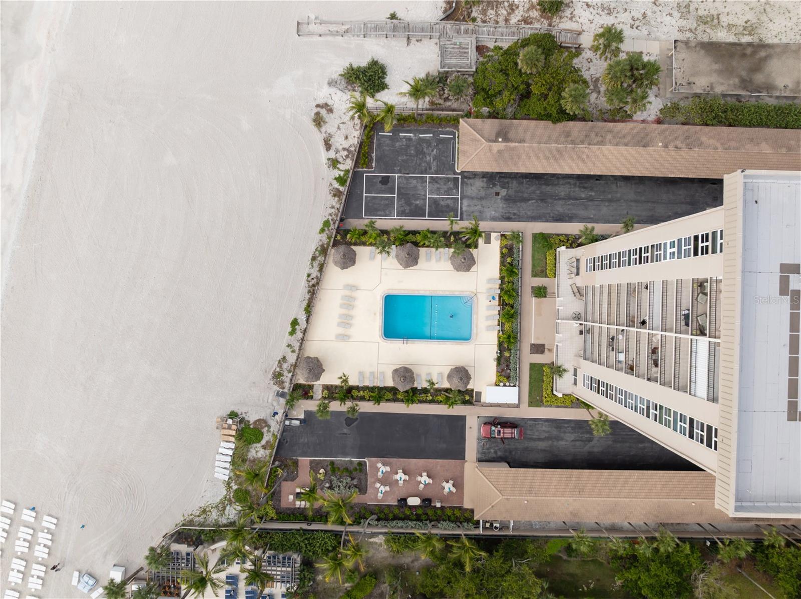 LIDO BEACH CLUB - Residential