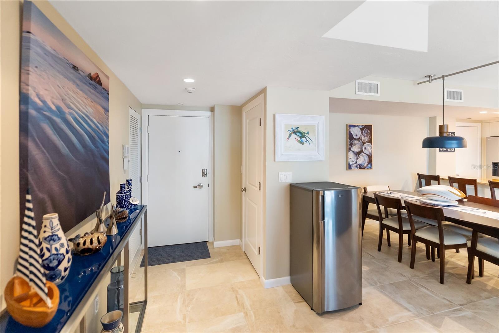 LIDO BEACH CLUB - Residential