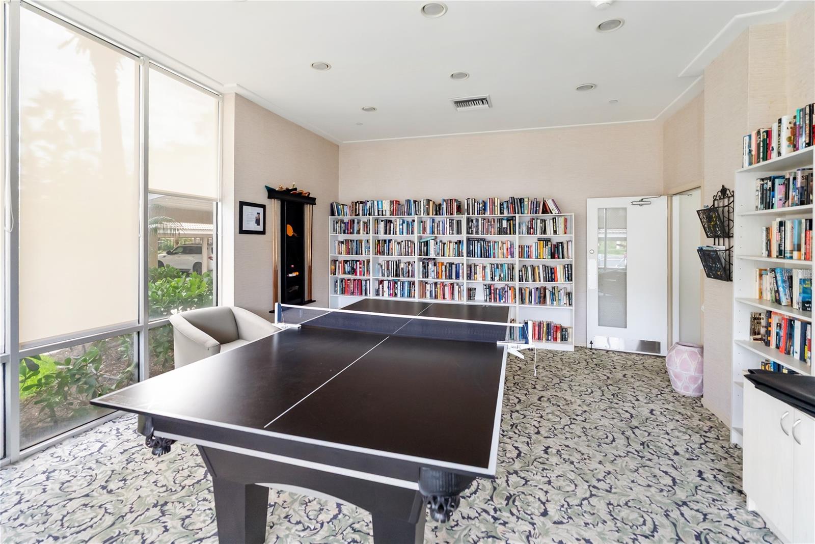 LIDO BEACH CLUB - Residential