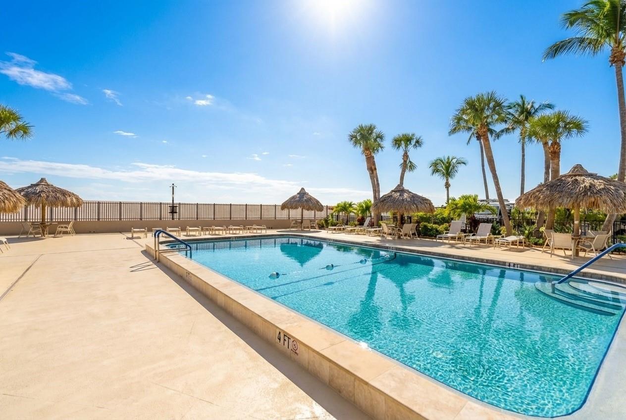 LIDO BEACH CLUB - Residential