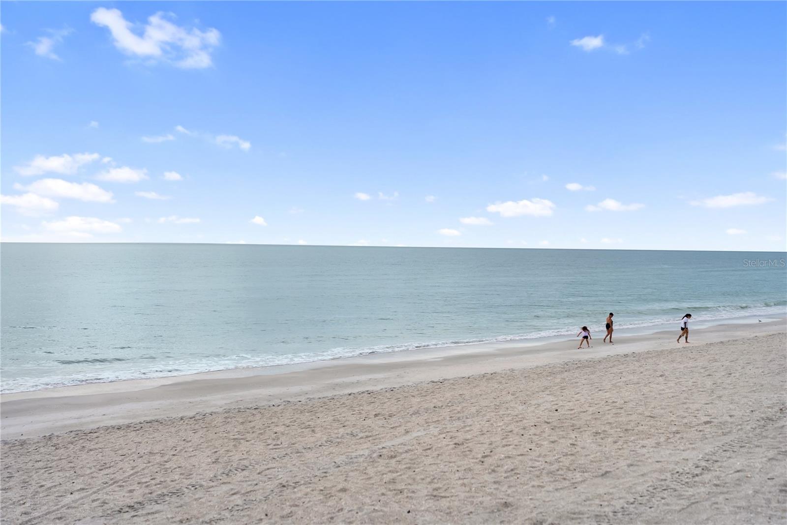 LIDO BEACH CLUB - Residential