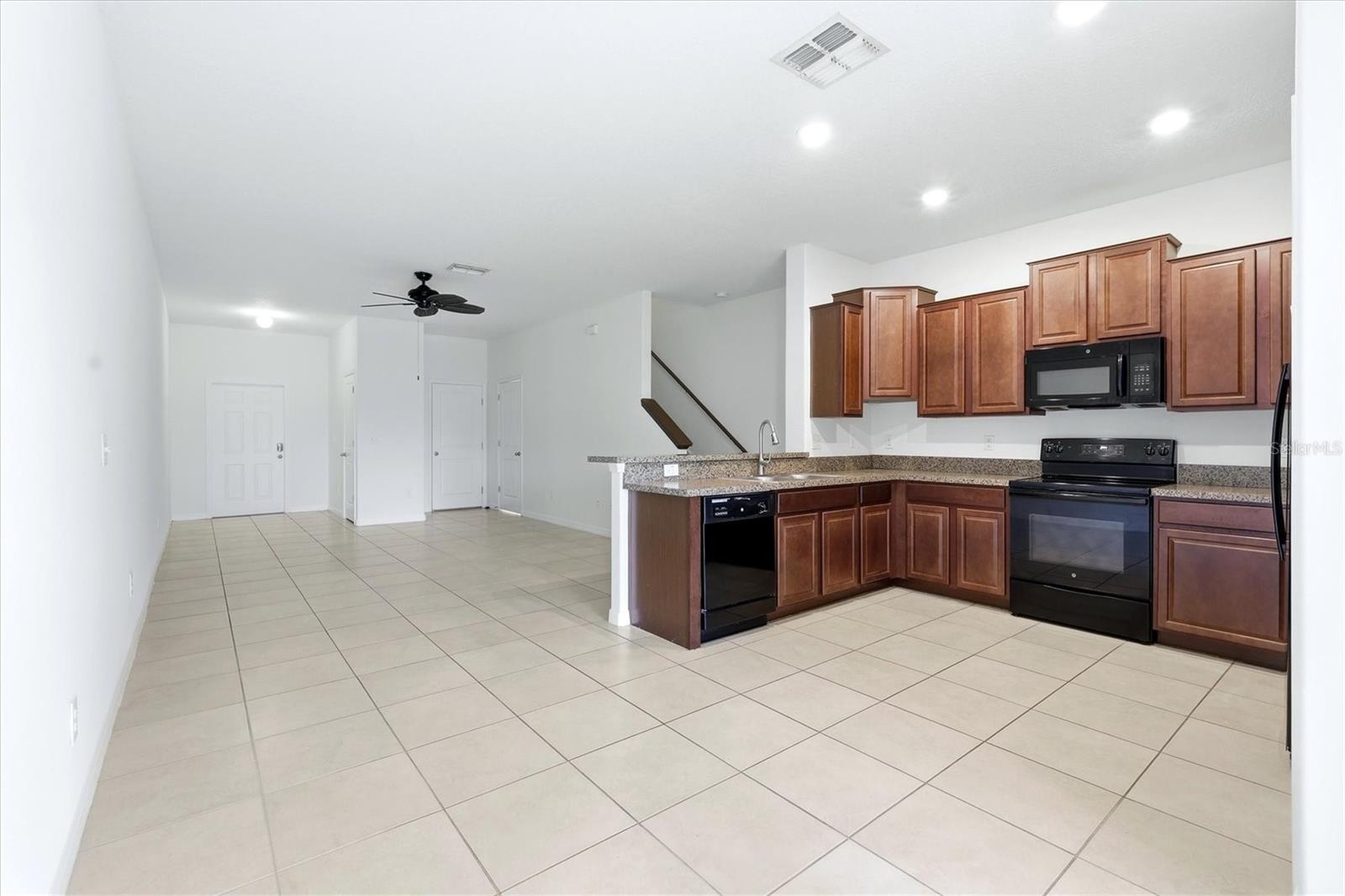 SUMMERFIELD CROSSINGS VILLAGE - Residential