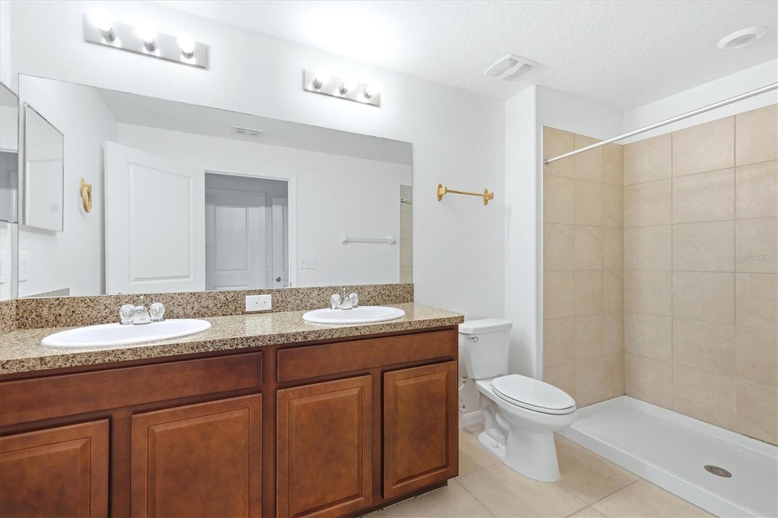 SUMMERFIELD CROSSINGS VILLAGE - Residential