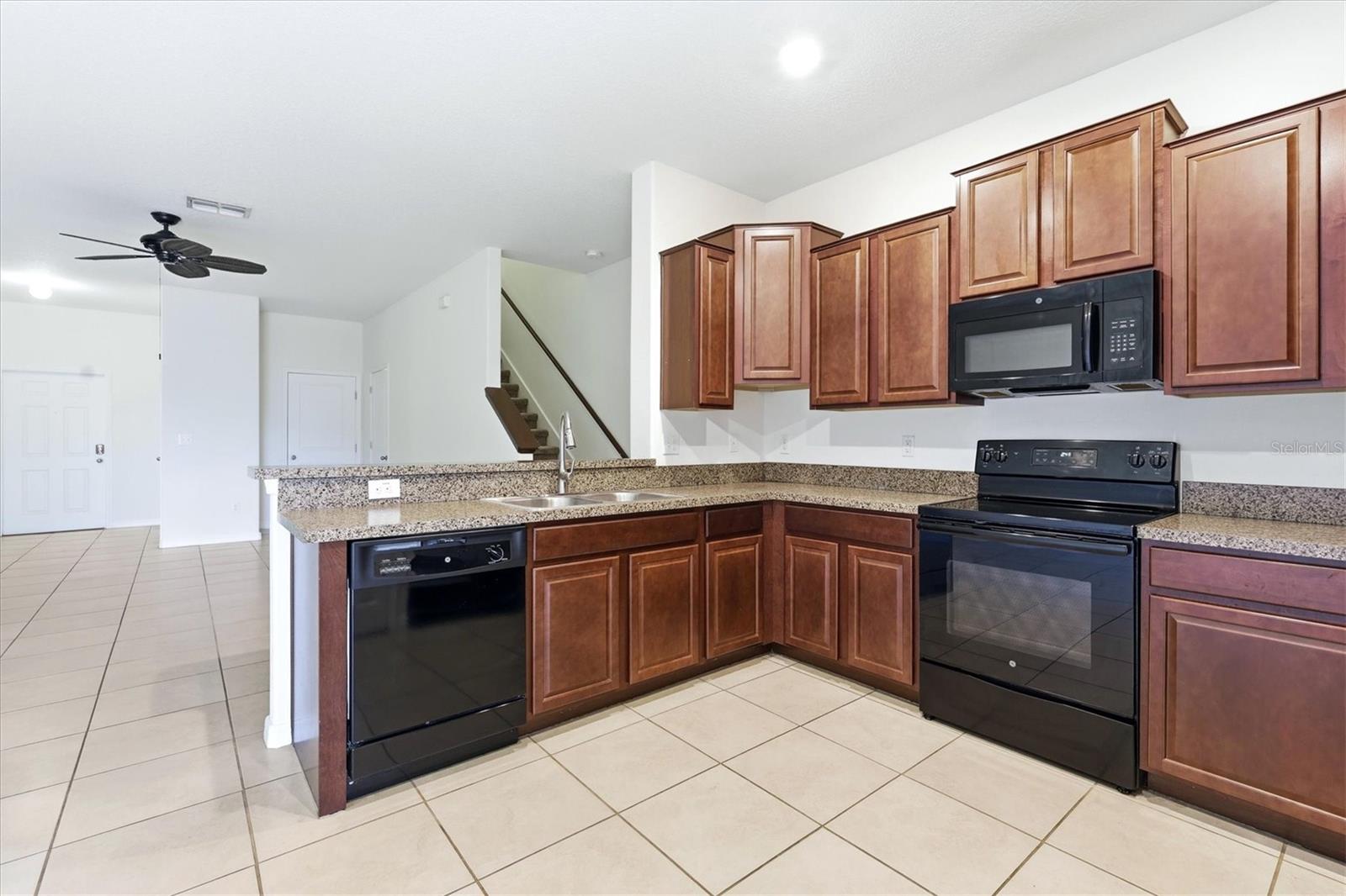 SUMMERFIELD CROSSINGS VILLAGE - Residential