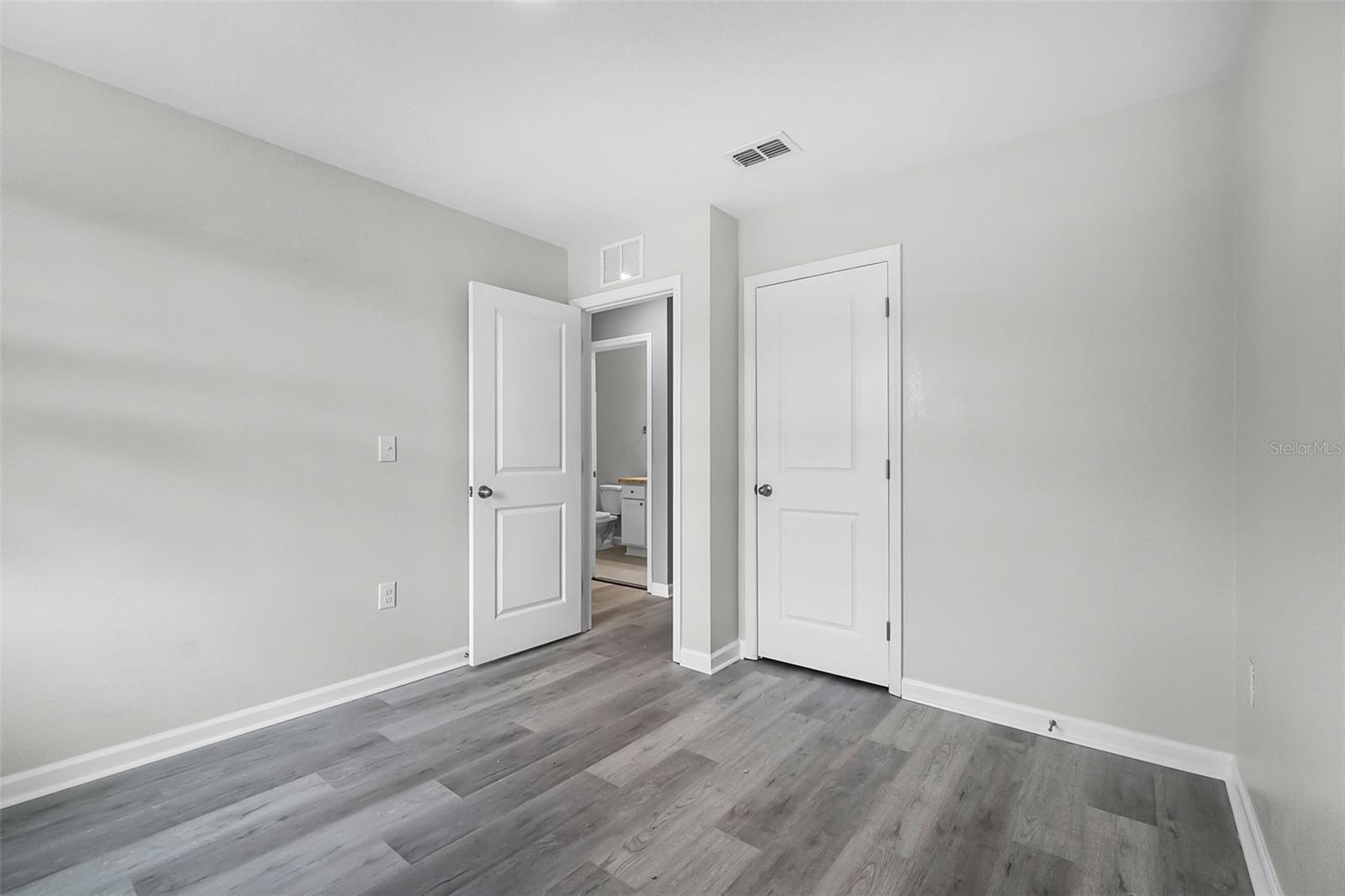 ASHFORD PLACE - Residential