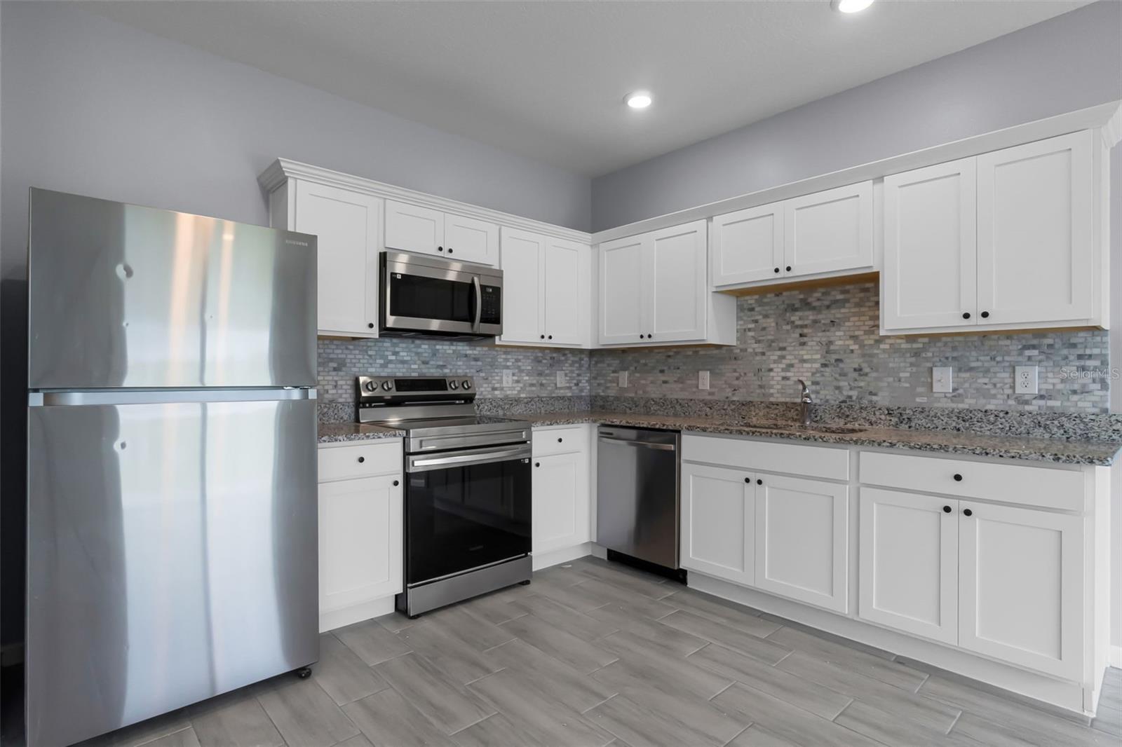 ASHFORD PLACE - Residential