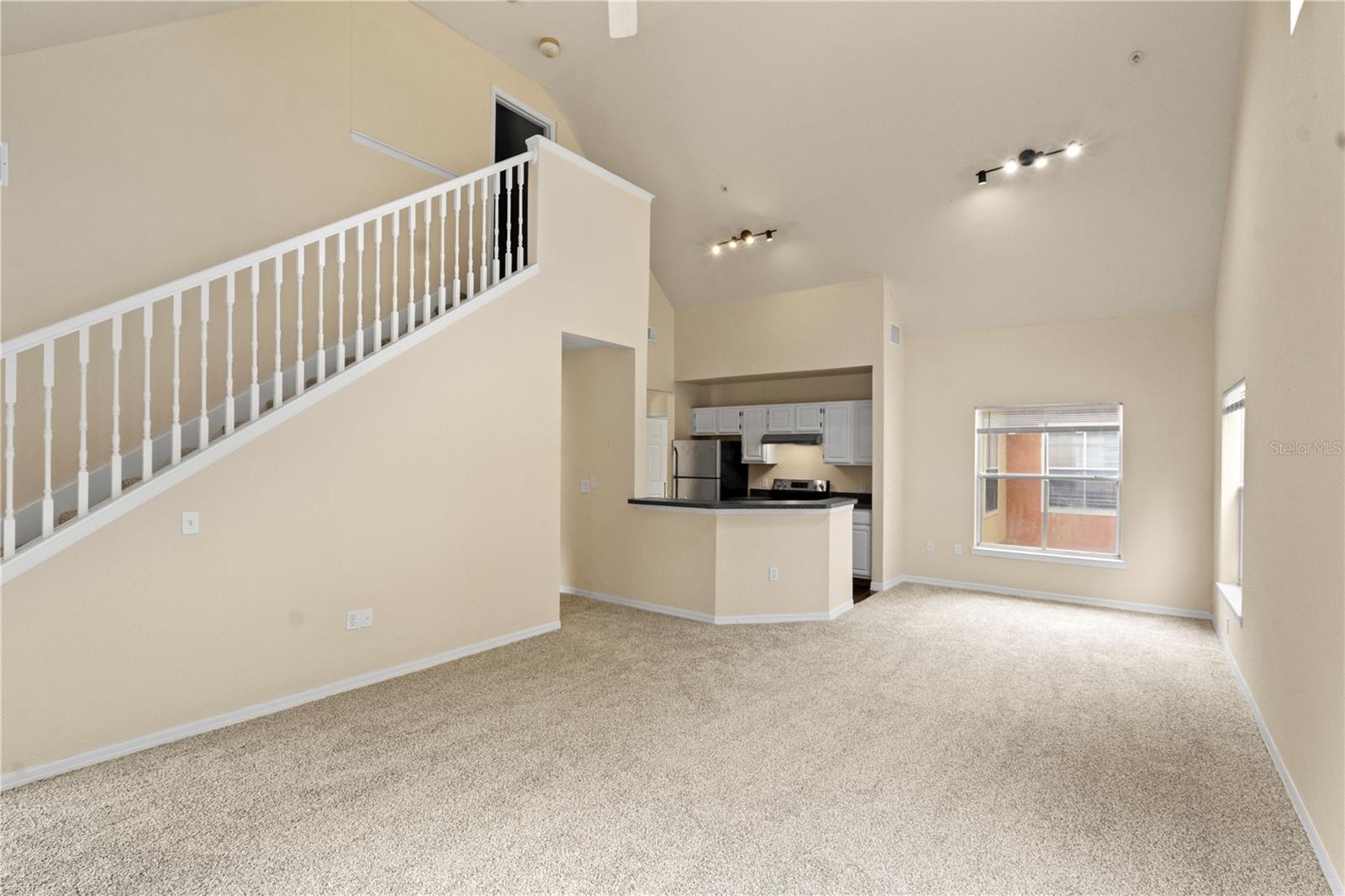 FOUNTAINS/METRO WEST - Residential