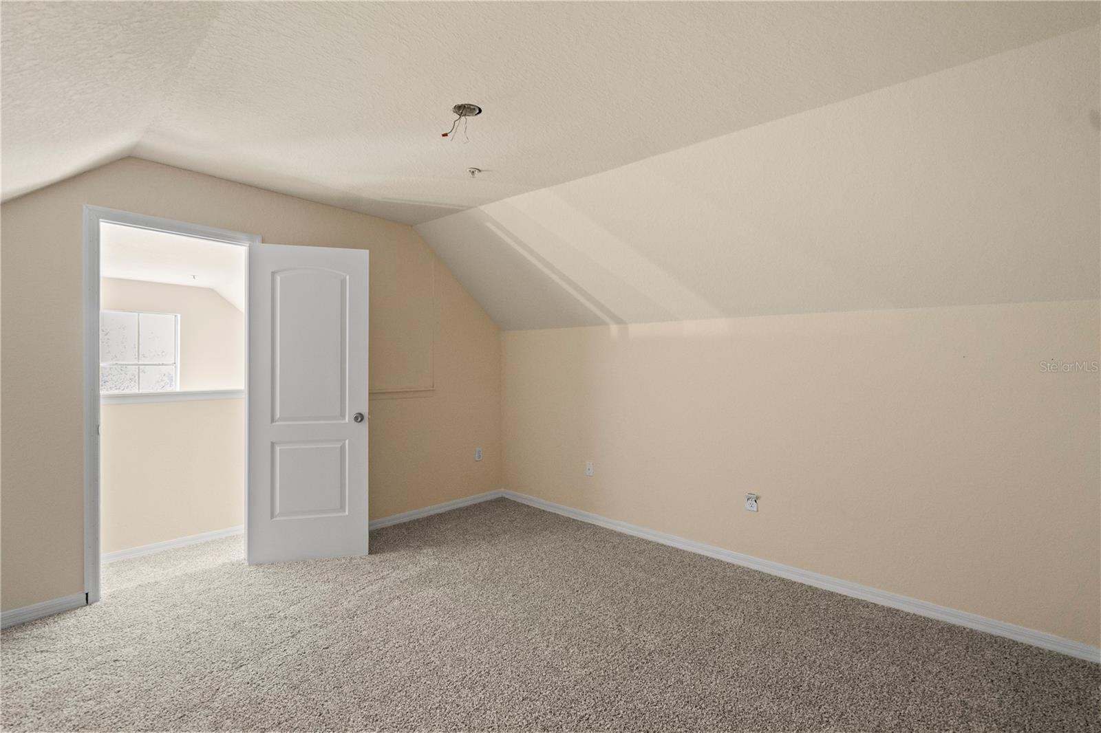 FOUNTAINS/METRO WEST - Residential