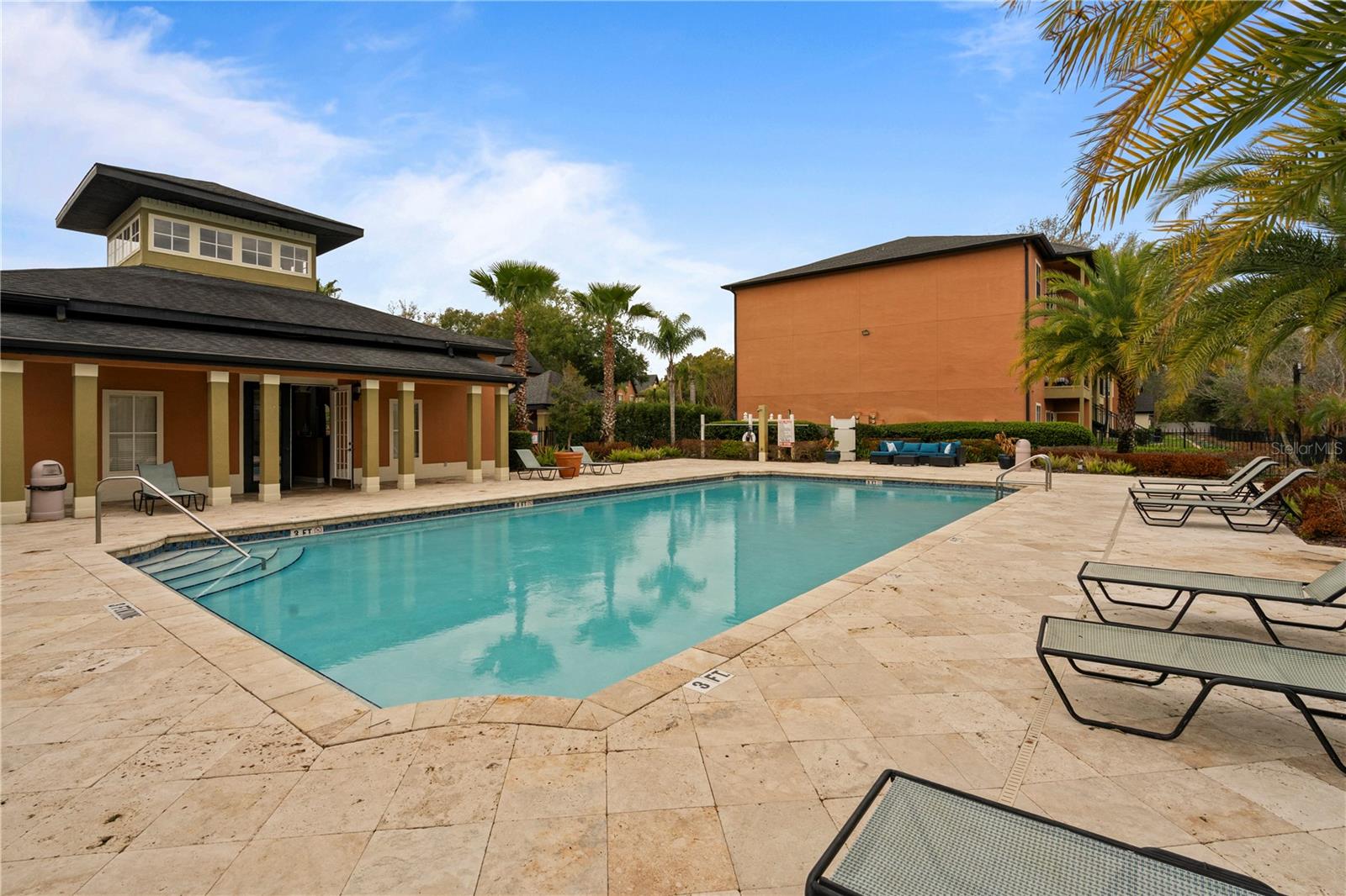 FOUNTAINS/METRO WEST - Residential