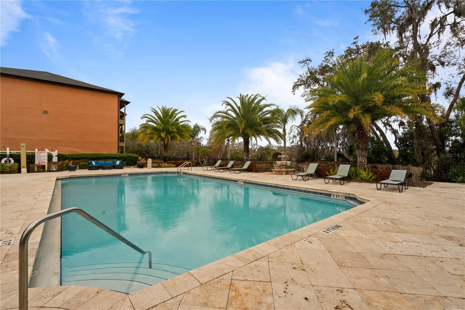 FOUNTAINS/METRO WEST - Residential