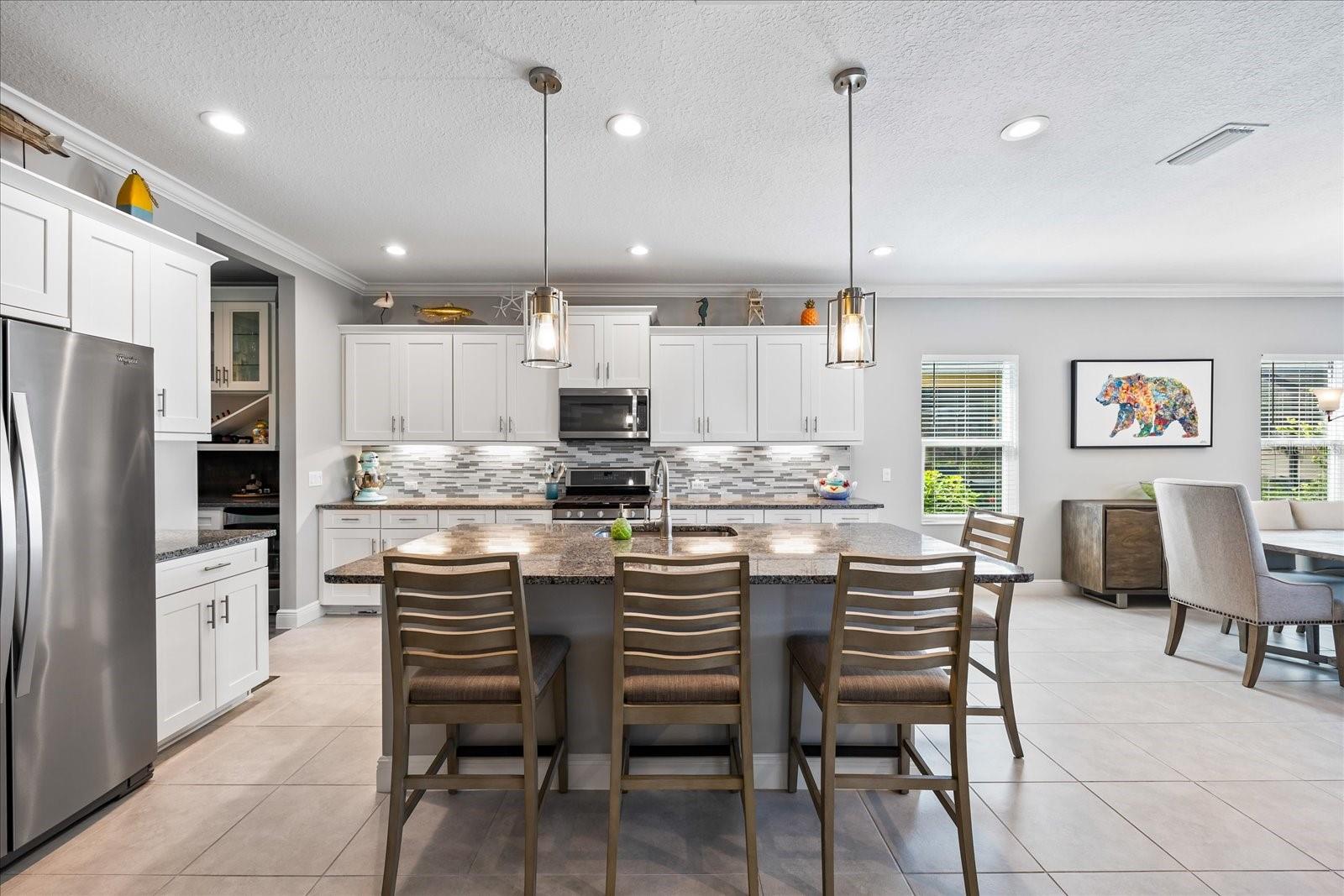 7012 WHITE WILLOW COURT