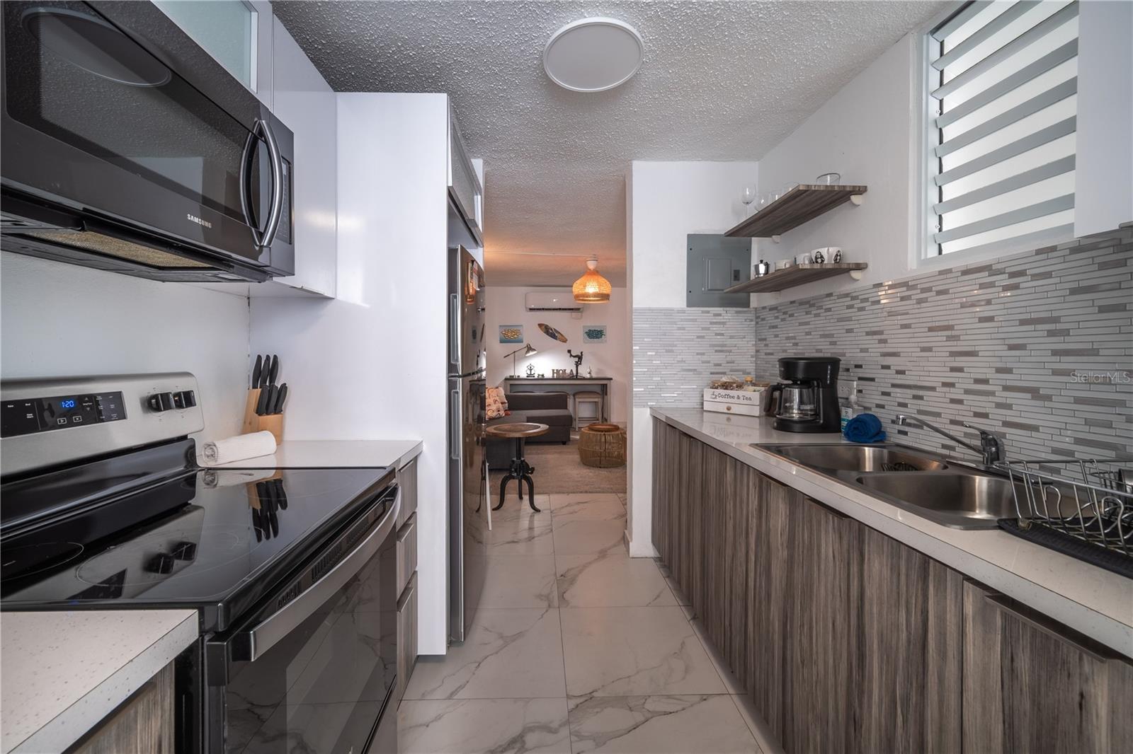 BRISAS DEL MAR - Residential