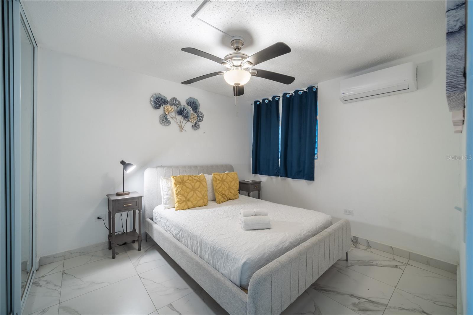 BRISAS DEL MAR - Residential