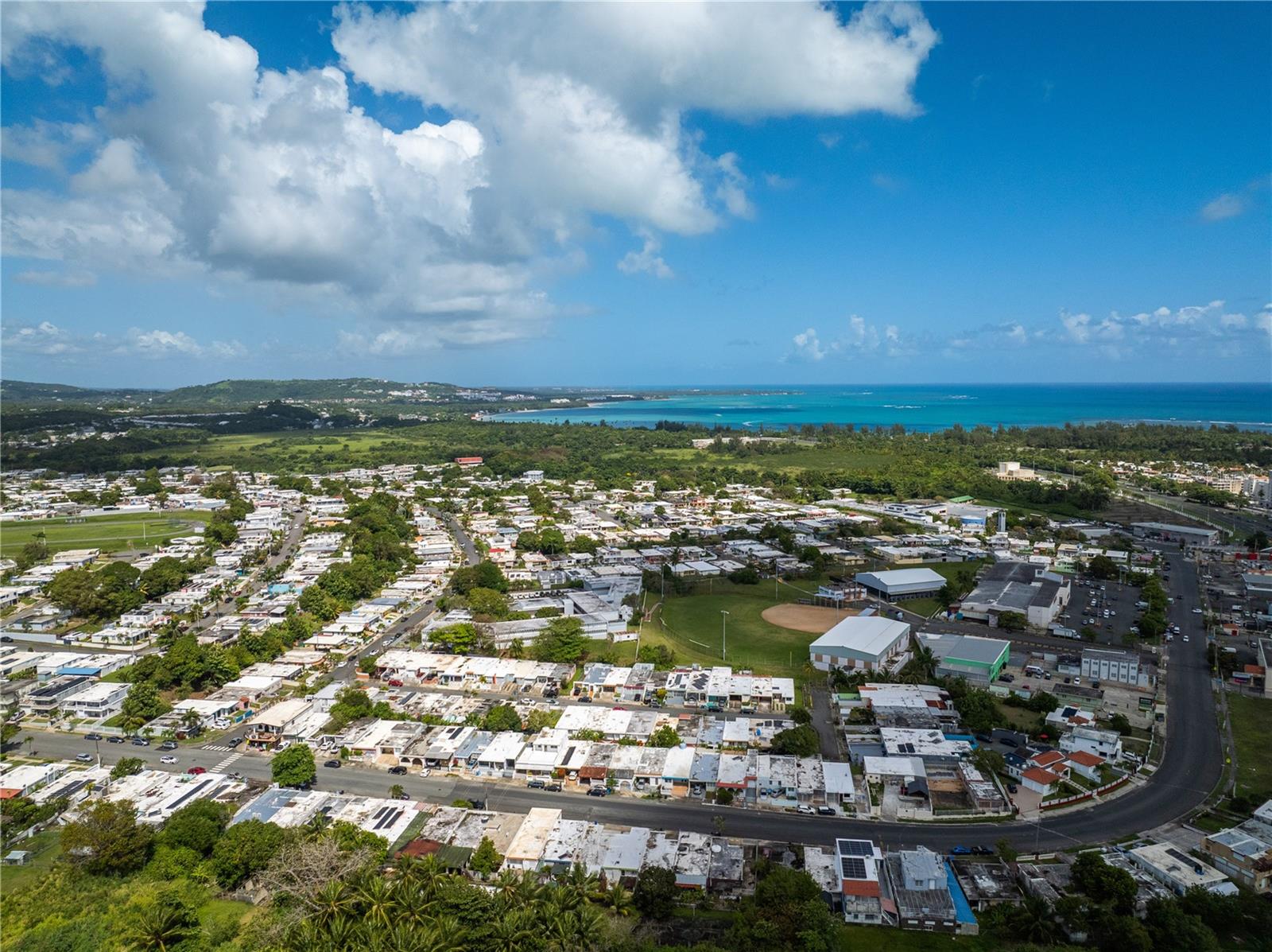 BRISAS DEL MAR - Residential