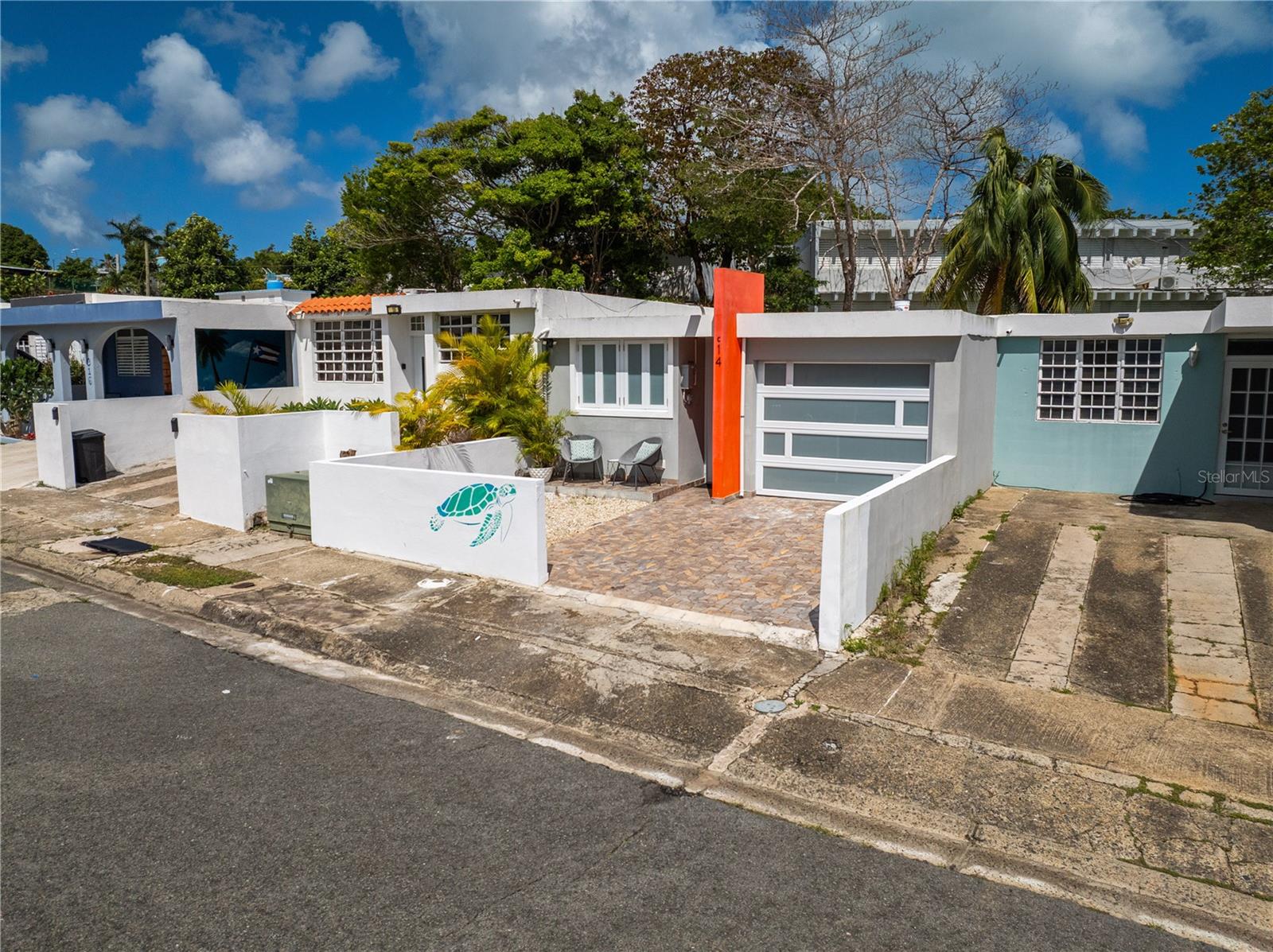 BRISAS DEL MAR - Residential
