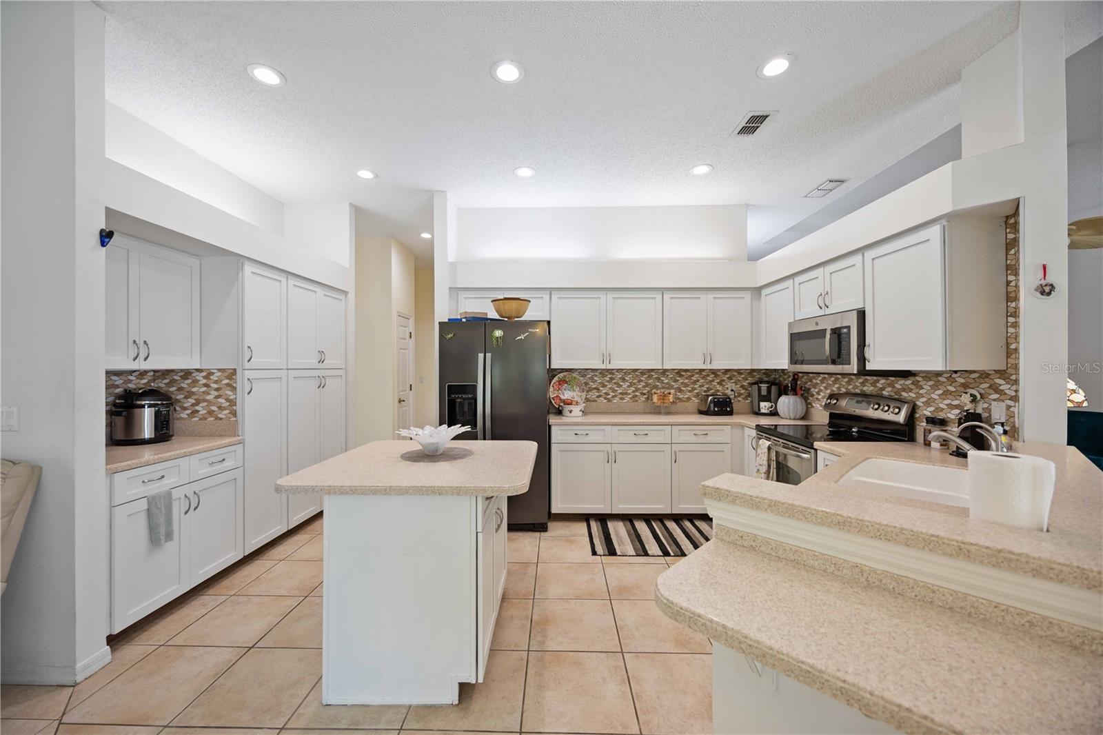 CHESTNUT CREEK MANORS - Residential