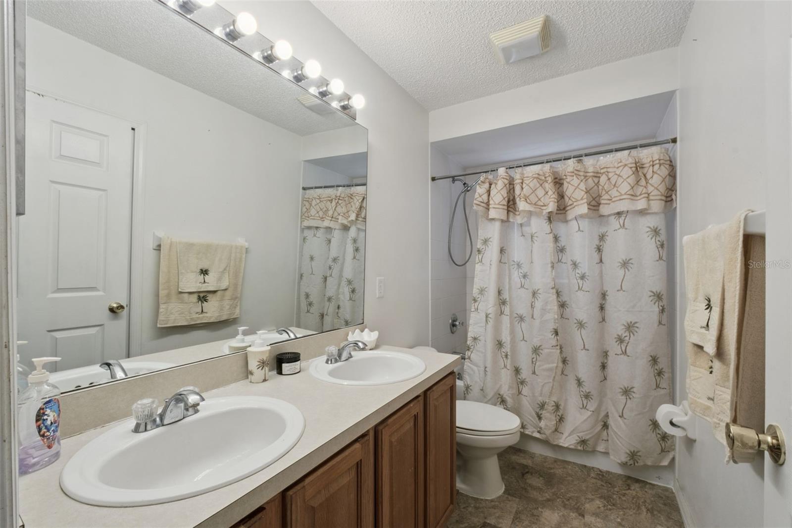 SPRINGVIEW UNIT 04 - Residential