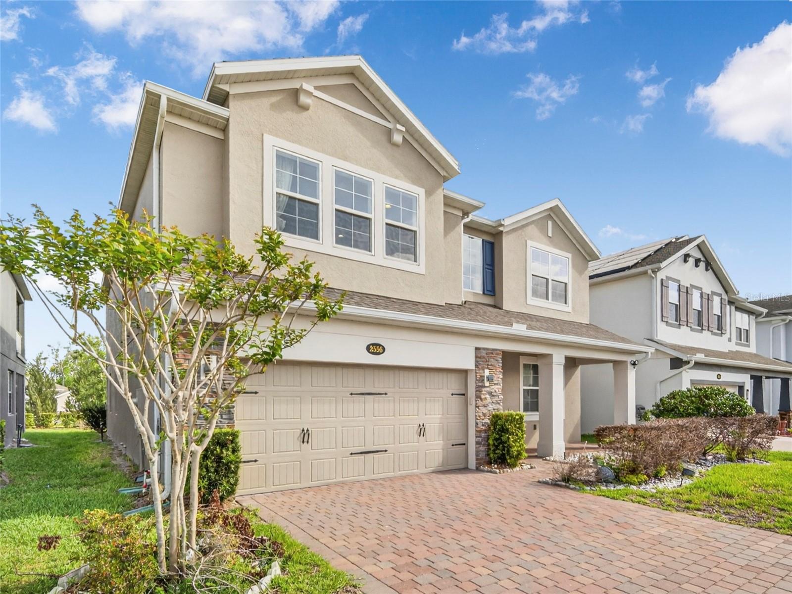 CADENCE PARK - Residential